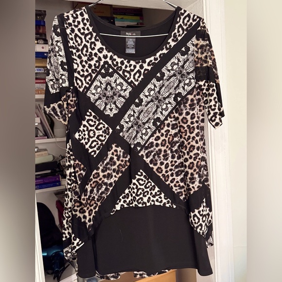 ✨ Fierce Vintage Style & Co. Top | Animal Print Statement Piece - Size M ✨ - Picture 14 of 15